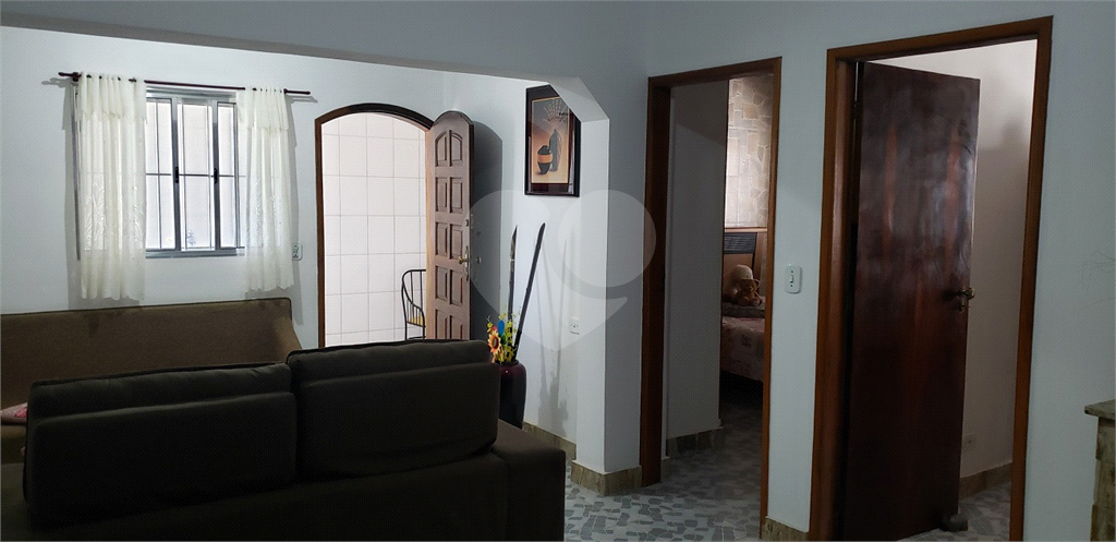 Excelente Casa em Arujamérica com 250m² - 3 dormitórios