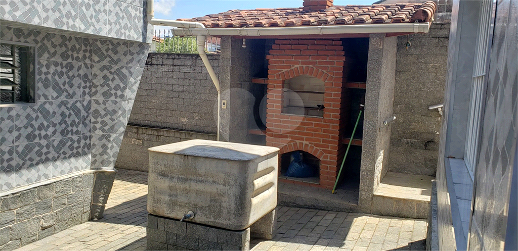 Excelente Casa em Arujamérica com 250m² - 3 dormitórios