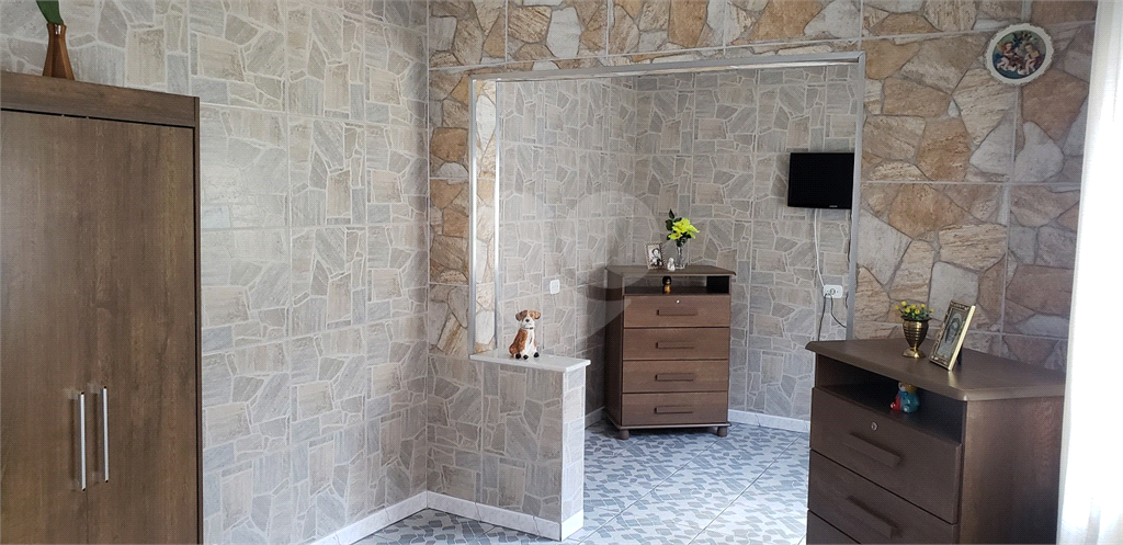 Excelente Casa em Arujamérica com 250m² - 3 dormitórios