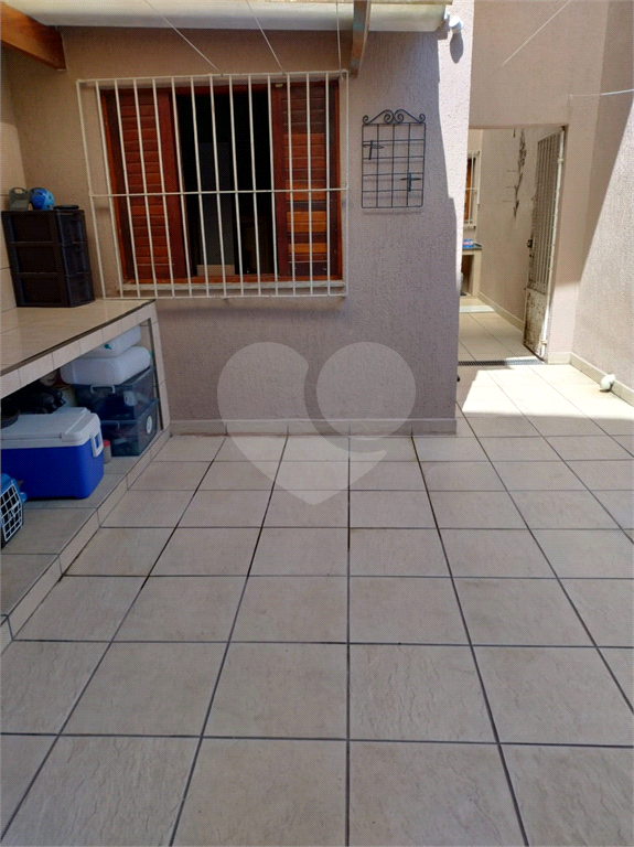 Sobrado reformado no Bortolândia com 3 dormitórios, garagem fechada 