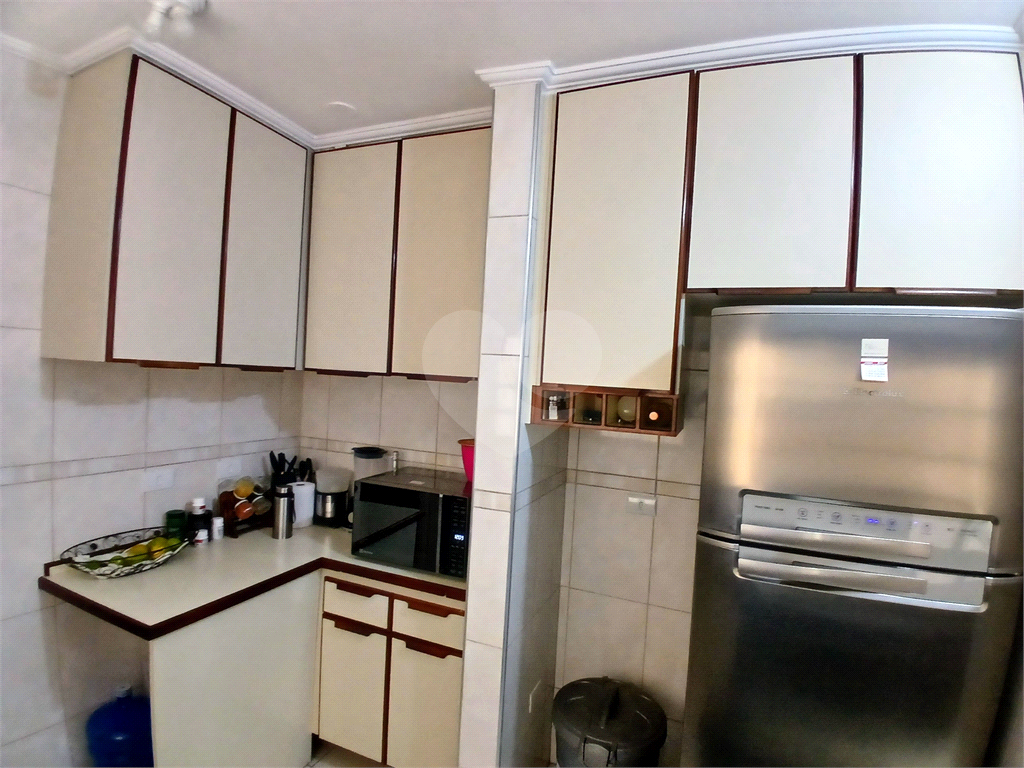 Sobrado reformado no Bortolândia com 3 dormitórios, garagem fechada 