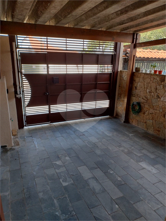 Sobrado reformado no Bortolândia com 3 dormitórios, garagem fechada 