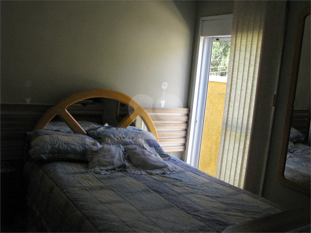 sobrado em condominio fechado