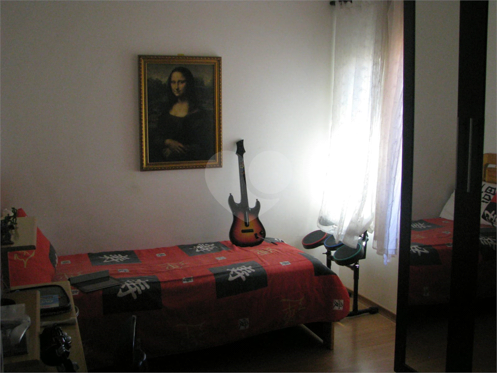 sobrado em condominio fechado