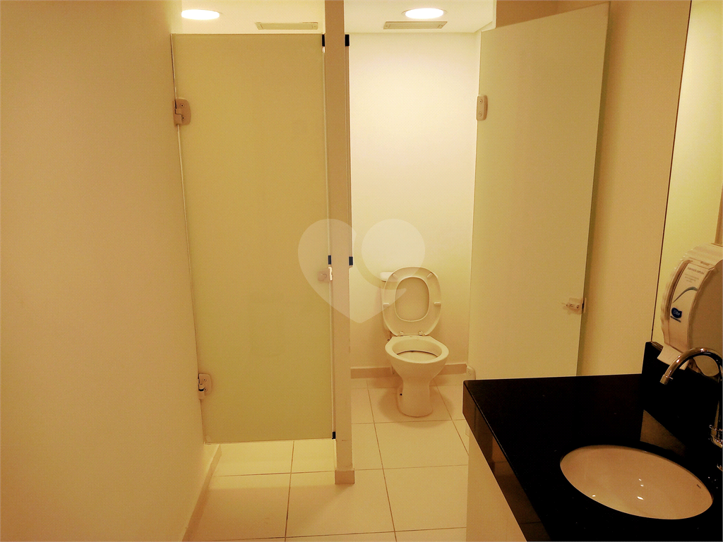 ÓTIMA SALA COMERCIAL COM 360M² NA REPÚBLICA