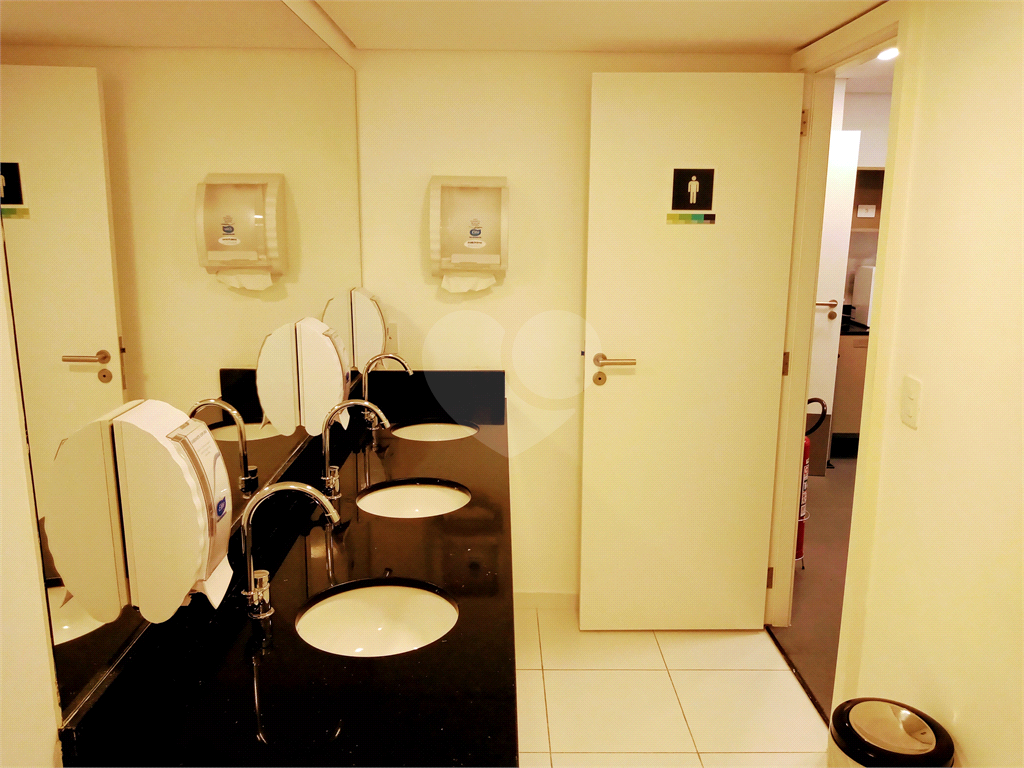 ÓTIMA SALA COMERCIAL COM 360M² NA REPÚBLICA