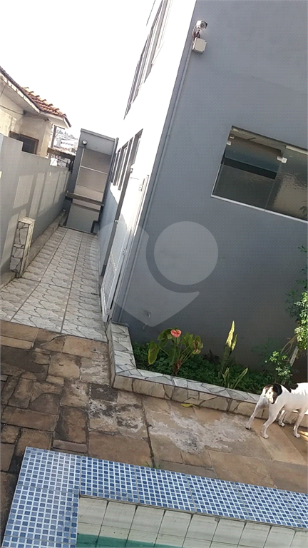 PREDIO / COMERCIAL AGUA FRIA
