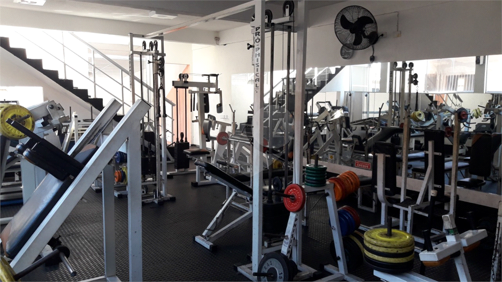 PREDIO / COMERCIAL AGUA FRIA