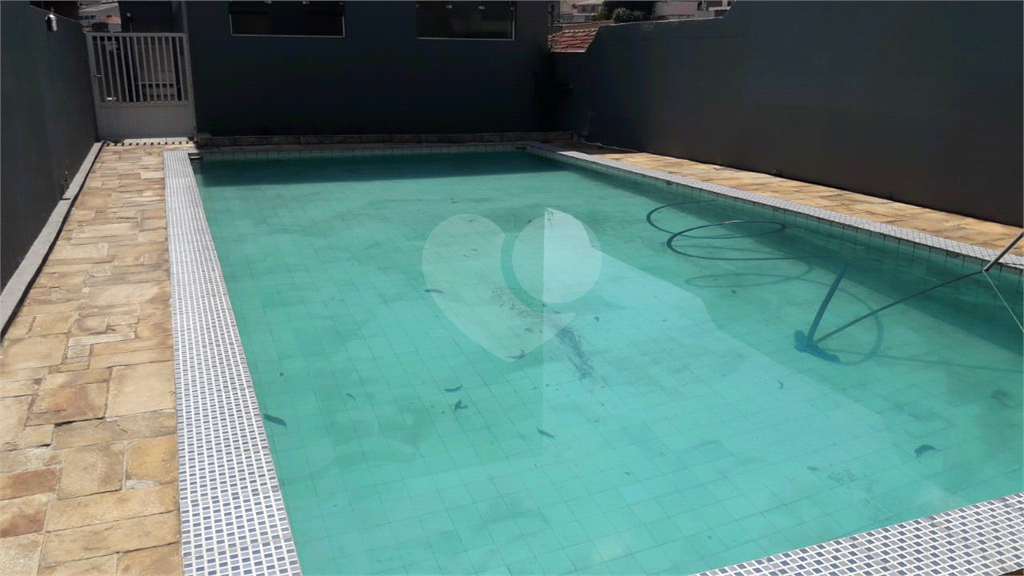 PREDIO / COMERCIAL AGUA FRIA