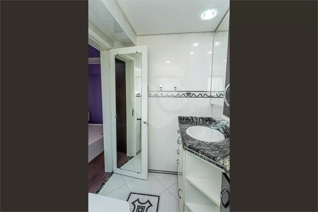 Apartamento Parque São Domingos 3 suítes, e 5 banheiros no total, 2 vagas de garagem e deposito