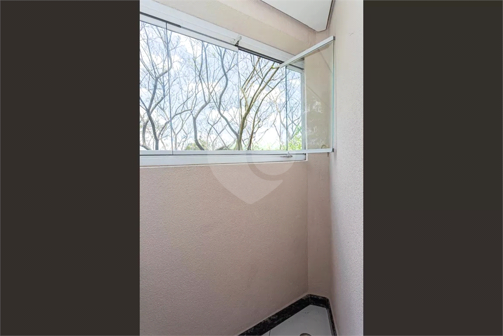 Apartamento Parque São Domingos 3 suítes, e 5 banheiros no total, 2 vagas de garagem e deposito