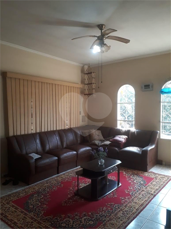 Chácara à venda com 3 quartos, 257m² - Foto 12