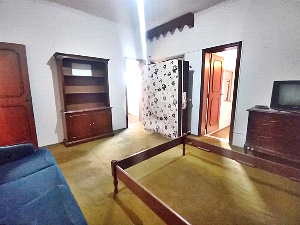 Sobrado à venda e aluguel com 6 quartos, 240m² - Foto 32