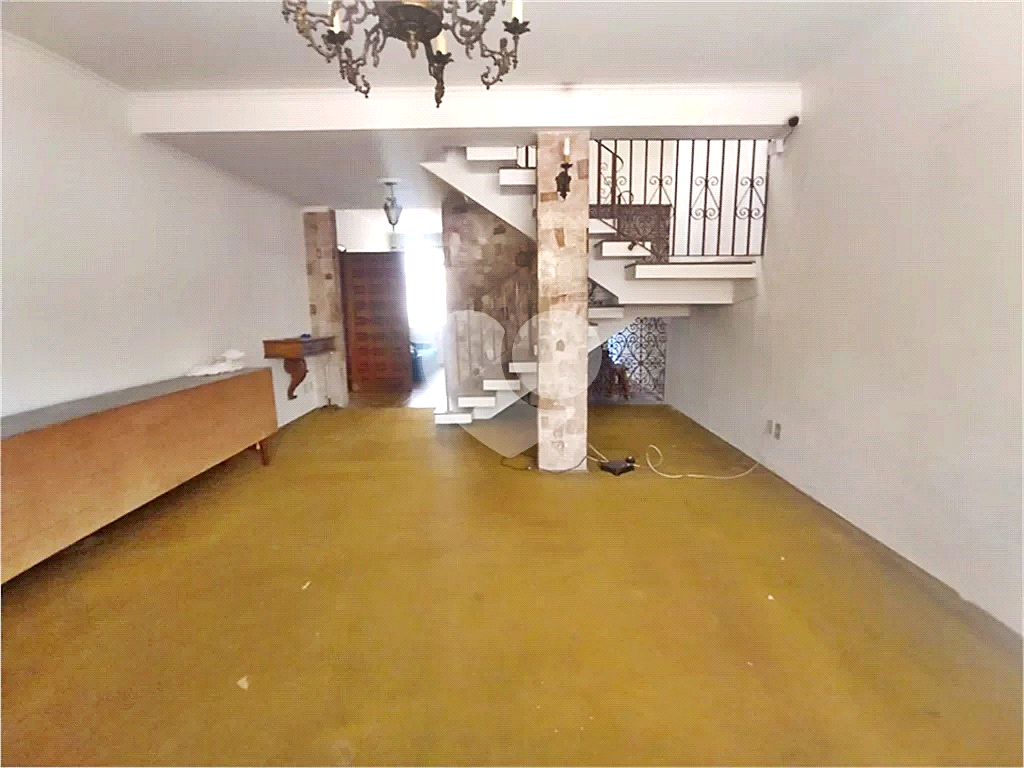 Sobrado à venda e aluguel com 6 quartos, 240m² - Foto 8