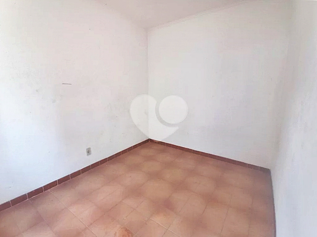 Sobrado à venda e aluguel com 6 quartos, 240m² - Foto 25