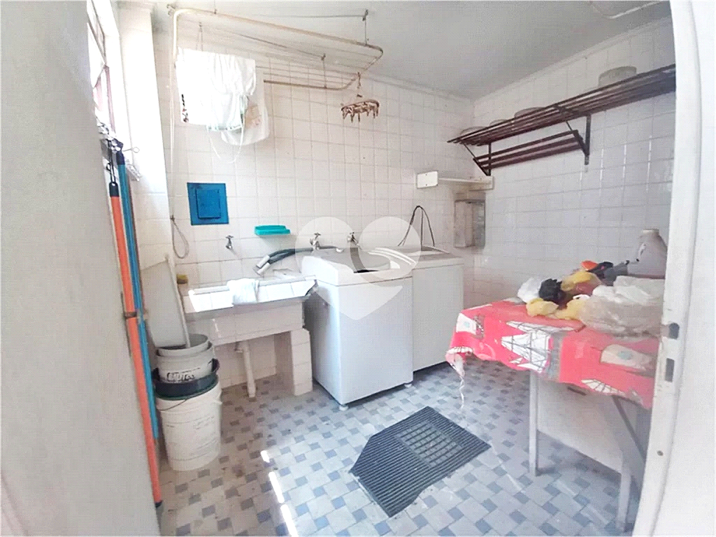 Sobrado à venda e aluguel com 6 quartos, 240m² - Foto 22