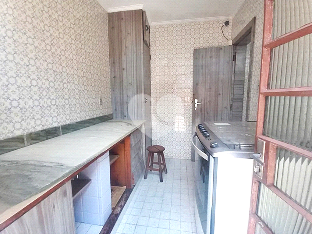 Sobrado à venda e aluguel com 6 quartos, 240m² - Foto 17