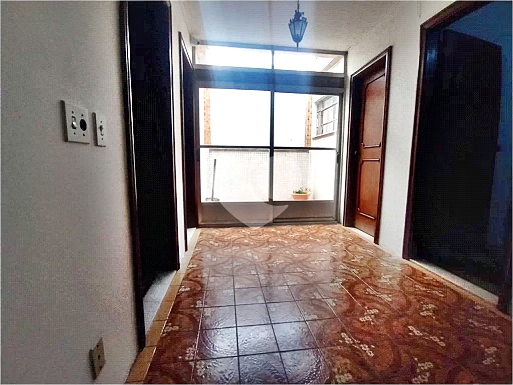 Sobrado à venda e aluguel com 6 quartos, 240m² - Foto 6