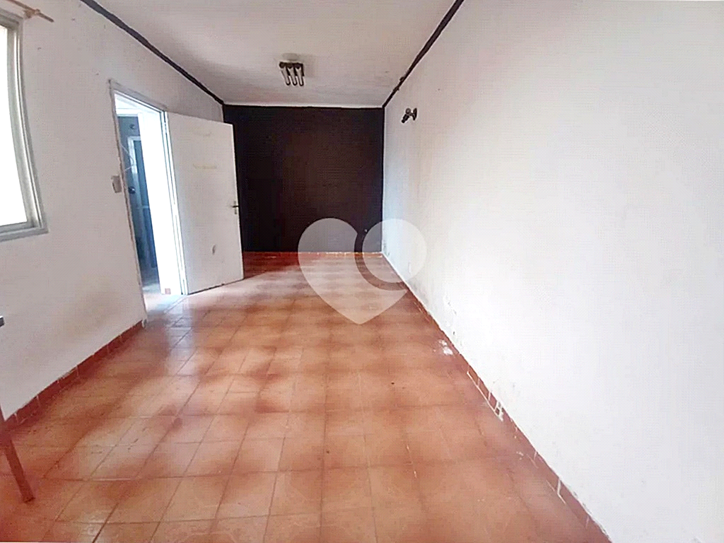 Sobrado à venda e aluguel com 6 quartos, 240m² - Foto 27