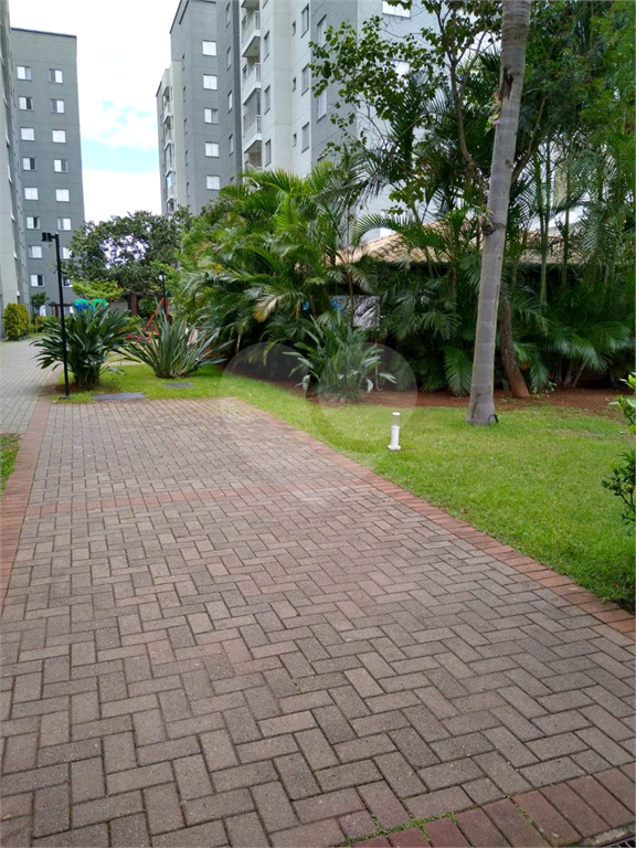 APARTAMENTO em VILA CARRÃO