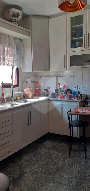 APARTAMENTO em SANTANA