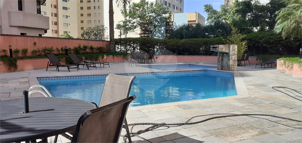 APARTAMENTO em SANTANA