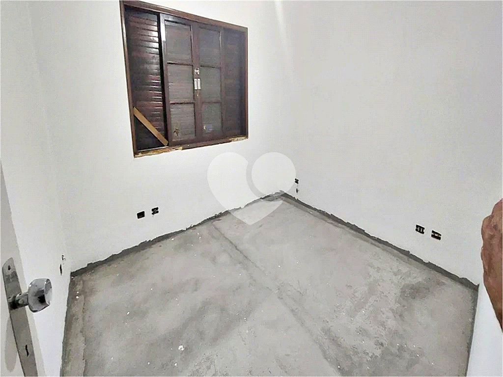 Casa à venda e aluguel com 4 quartos, 323m² - Foto 16