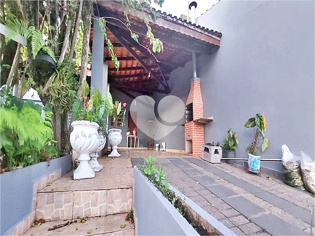 Casa à venda e aluguel com 4 quartos, 323m² - Foto 7