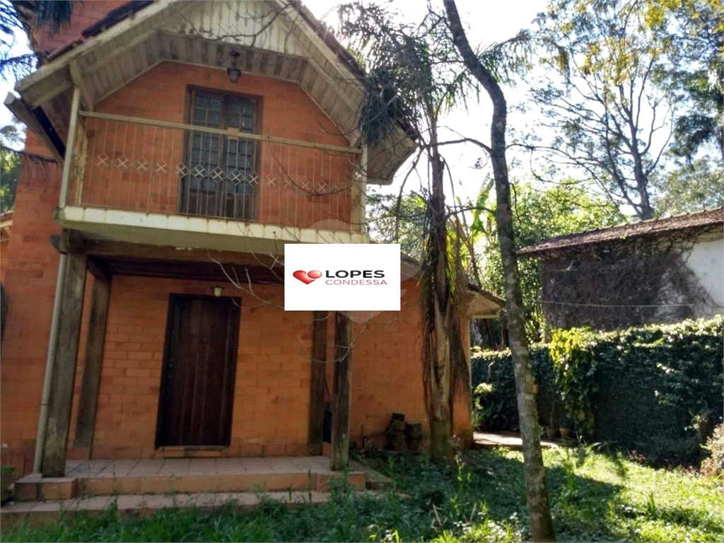 Casa em Mairiporã com 3 dormitórios sendo 1 suíte