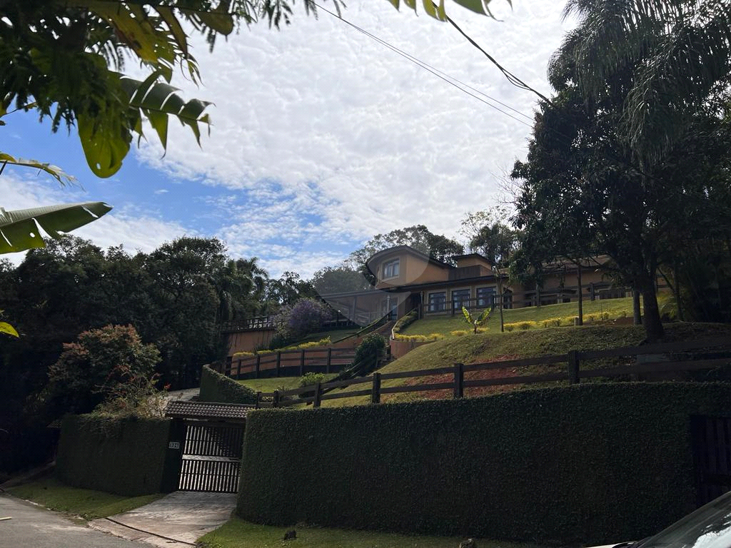 Sobrado Espetacular no Condomínio Reserva Das Hortensias