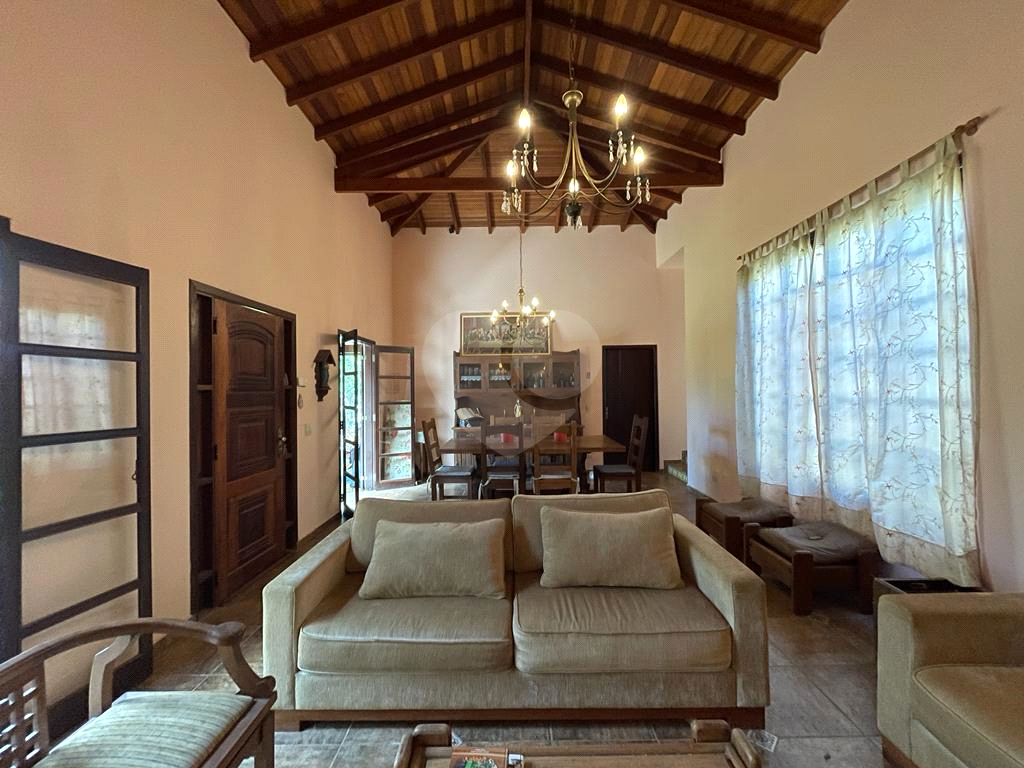 Casa de Condomínio à venda com 4 quartos, 250m² - Foto 15