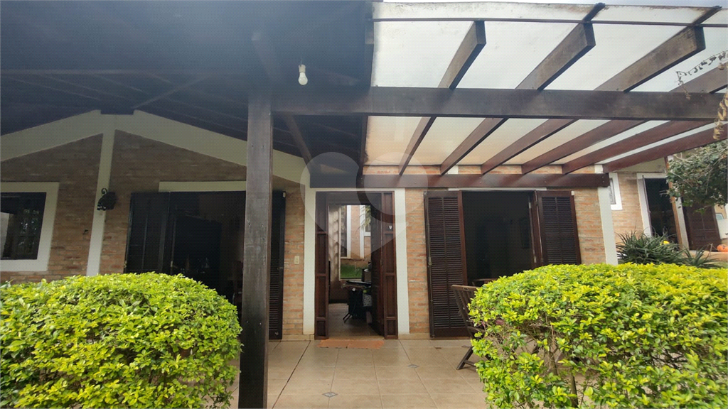 Casa de Condomínio à venda com 4 quartos, 250m² - Foto 10