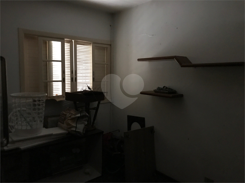 OPORTUNIDADE - CASA TÉRREA PARA REFORMA - JARDIM PERI PERI