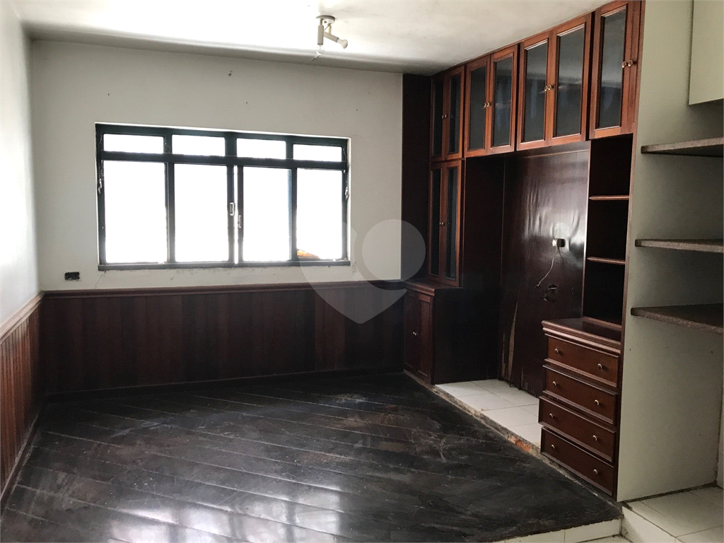 OPORTUNIDADE - CASA TÉRREA PARA REFORMA - JARDIM PERI PERI