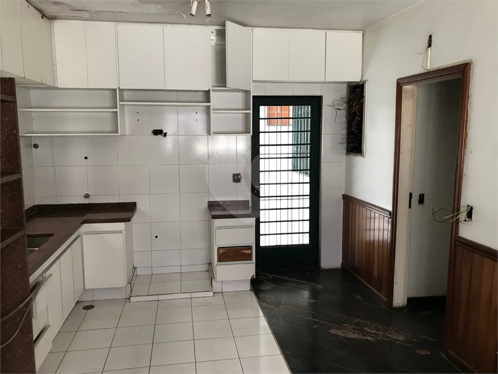 OPORTUNIDADE - CASA TÉRREA PARA REFORMA - JARDIM PERI PERI
