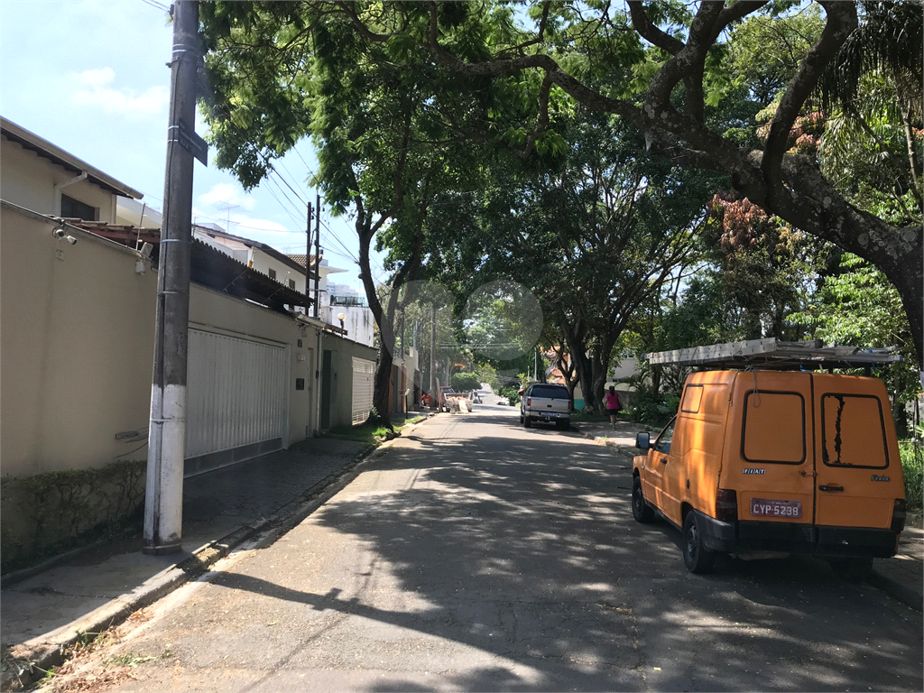 Excelente terreno localizado ao lado da Praça Maria Luiza Villares