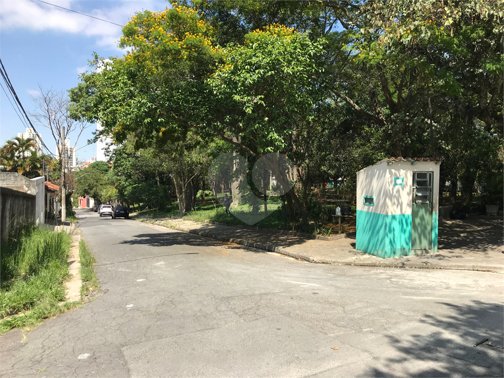 Excelente terreno localizado ao lado da Praça Maria Luiza Villares