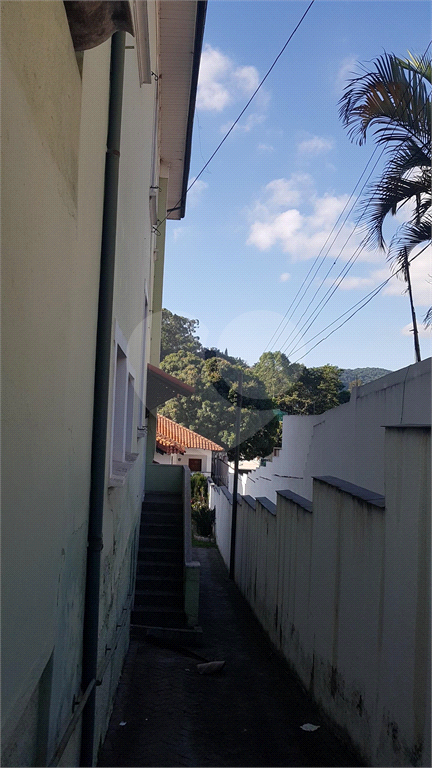SOBRADO em HORTO FLORESTAL