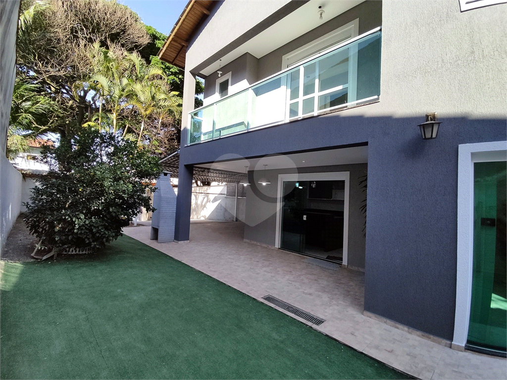 Vendo sobrado 3 suítes, com quintal px. Vila Rosalia - Guarulhos
