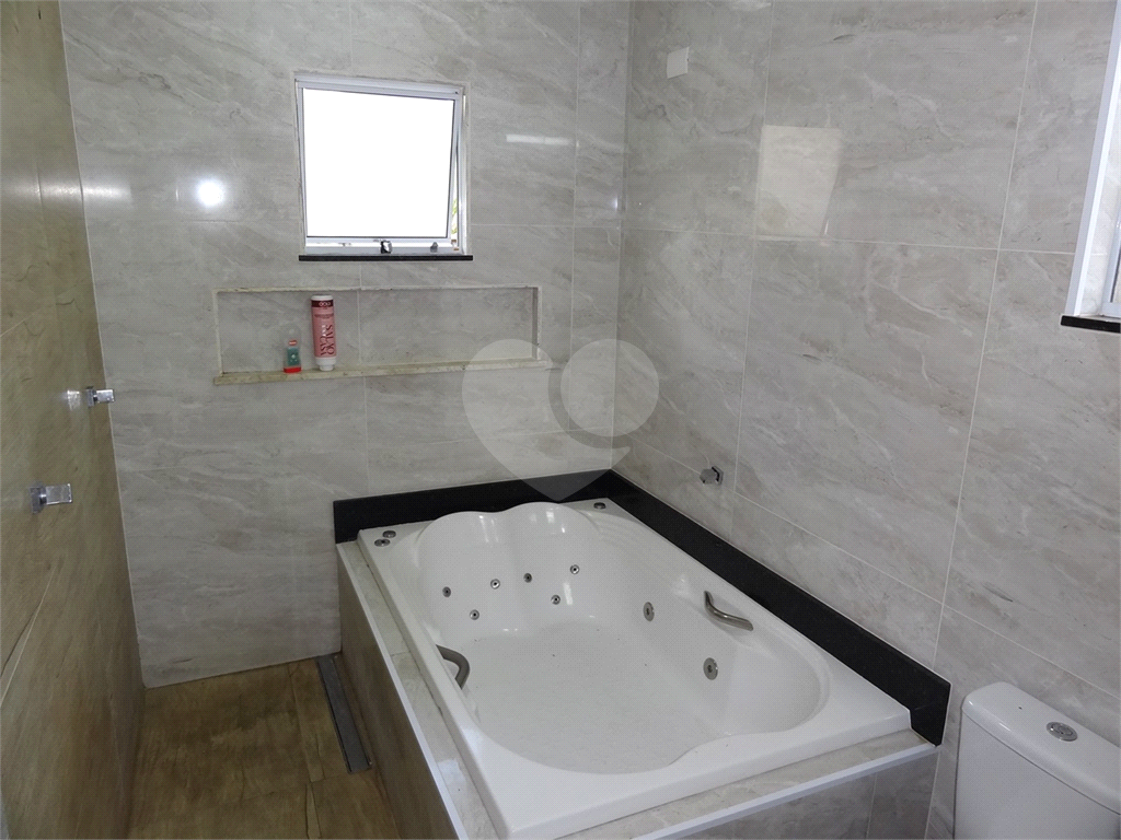 Vendo sobrado 3 suítes, com quintal px. Vila Rosalia - Guarulhos