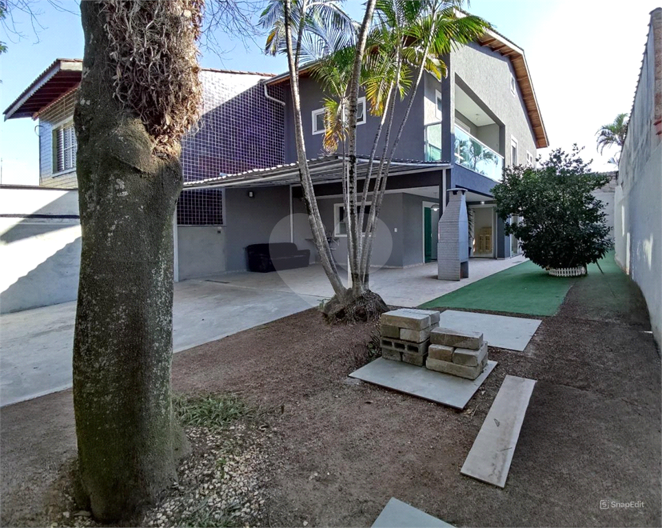 Vendo sobrado 3 suítes, com quintal px. Vila Rosalia - Guarulhos