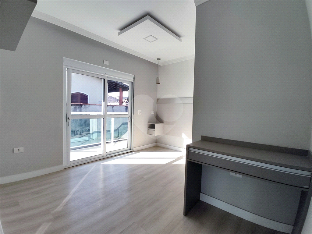 Vendo sobrado 3 suítes, com quintal px. Vila Rosalia - Guarulhos
