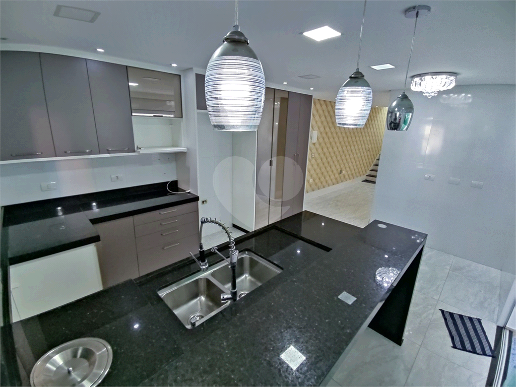 Vendo sobrado 3 suítes, com quintal px. Vila Rosalia - Guarulhos