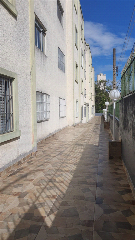 APARTAMENTO em VILA MEDEIROS