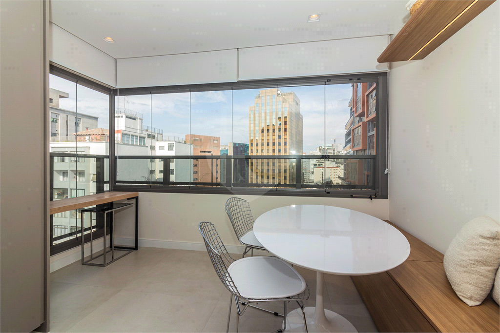 STUDIO COM 44M2 À VENDA COM 1 SUÍTE - MOBILIADO NO ITAIM