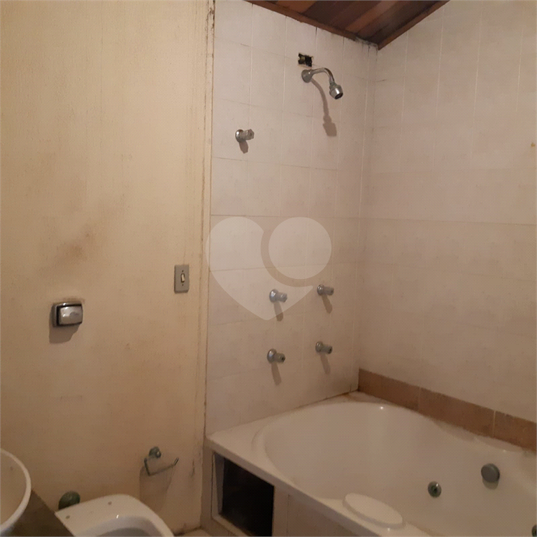 Sobrado à venda com 3 quartos, 242m² - Foto 32