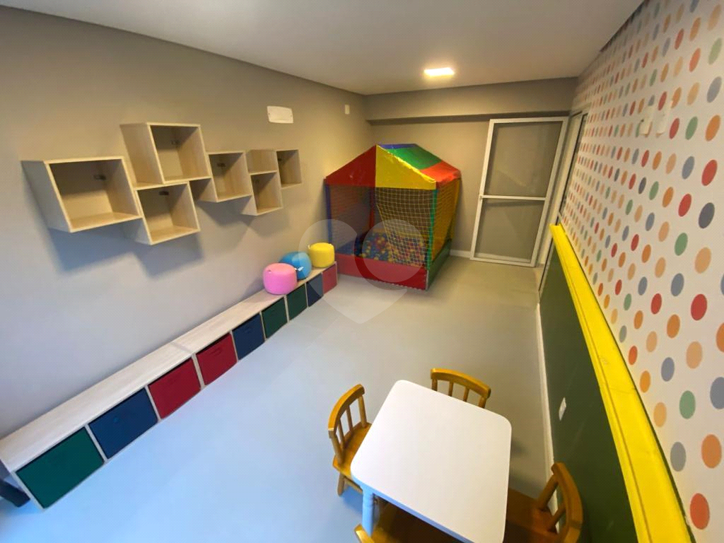 APARTAMENTO em TREMEMBÉ