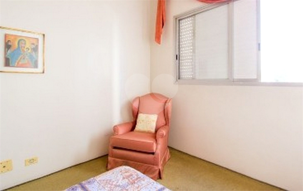 APARTAMENTO em CAMPO BELO