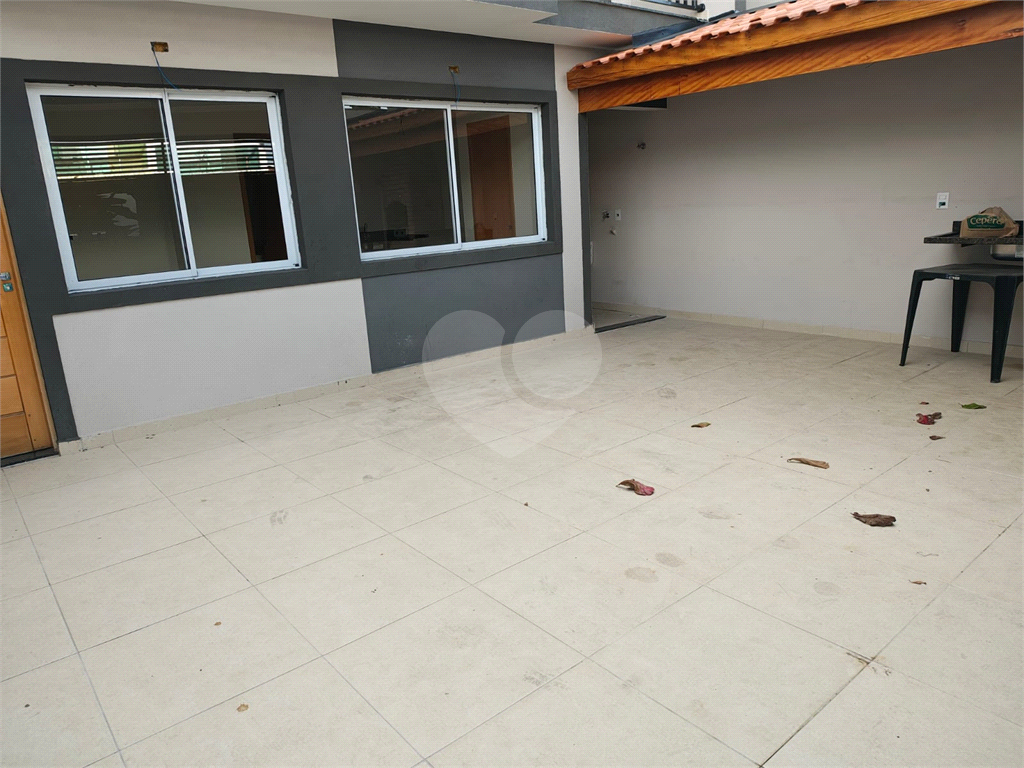 SOBRADO NOVO À VENDA - OPORTUNIDADE