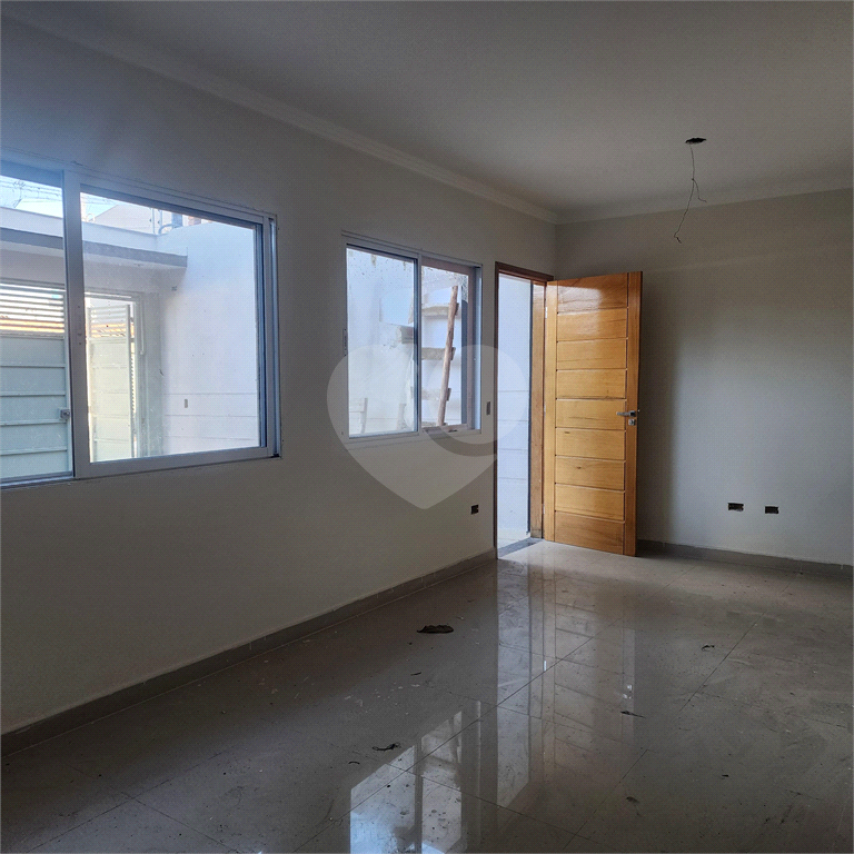 SOBRADO NOVO À VENDA - OPORTUNIDADE